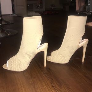TAUPE PEEP TOE HEELS - NEW WITH DUSTERS & BOX!
